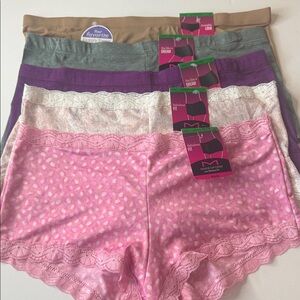 Maidenform Assortment of Boyshort Panties 5 Pairs Size Large / 7